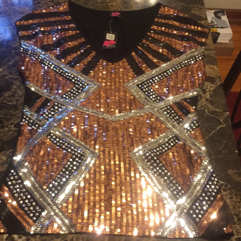 Women’s cuteBebe sequined top